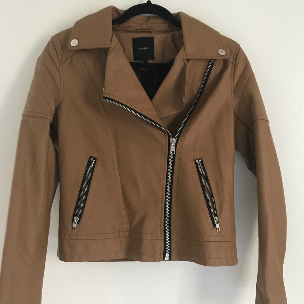 ❌SOLD❌ F21 Faux leather zip up jacket